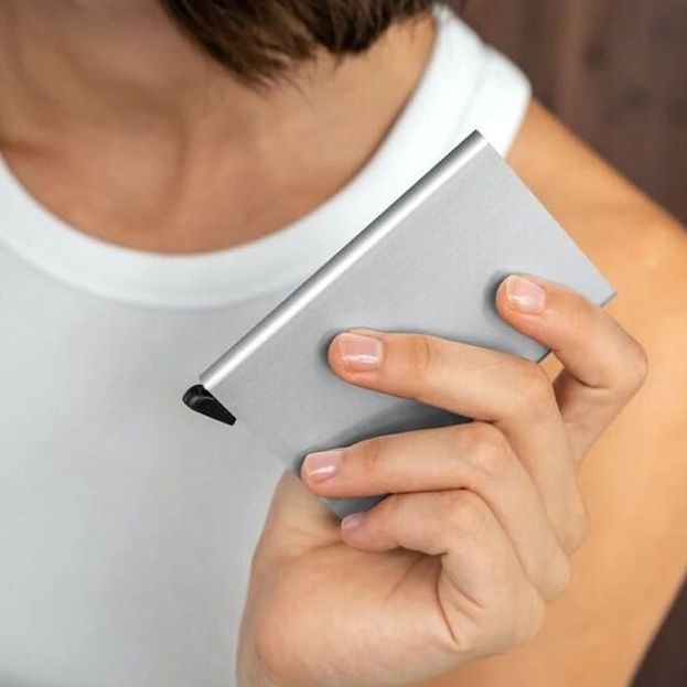 Secrid Cardprotector, veilige bankpasjeshouder