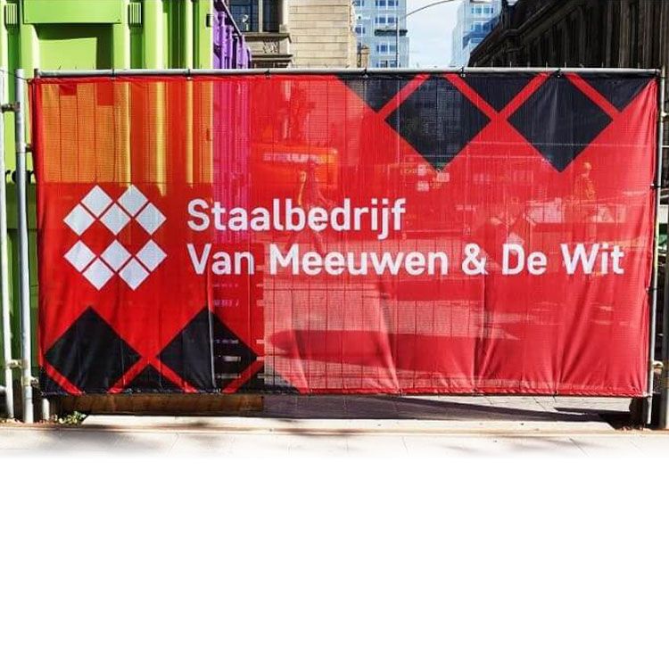 Bouwhekdoek voor werfhekken met logo